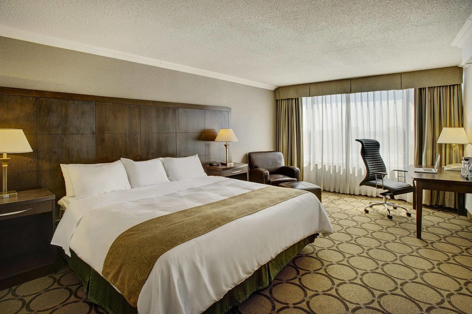 Radisson East Toronto