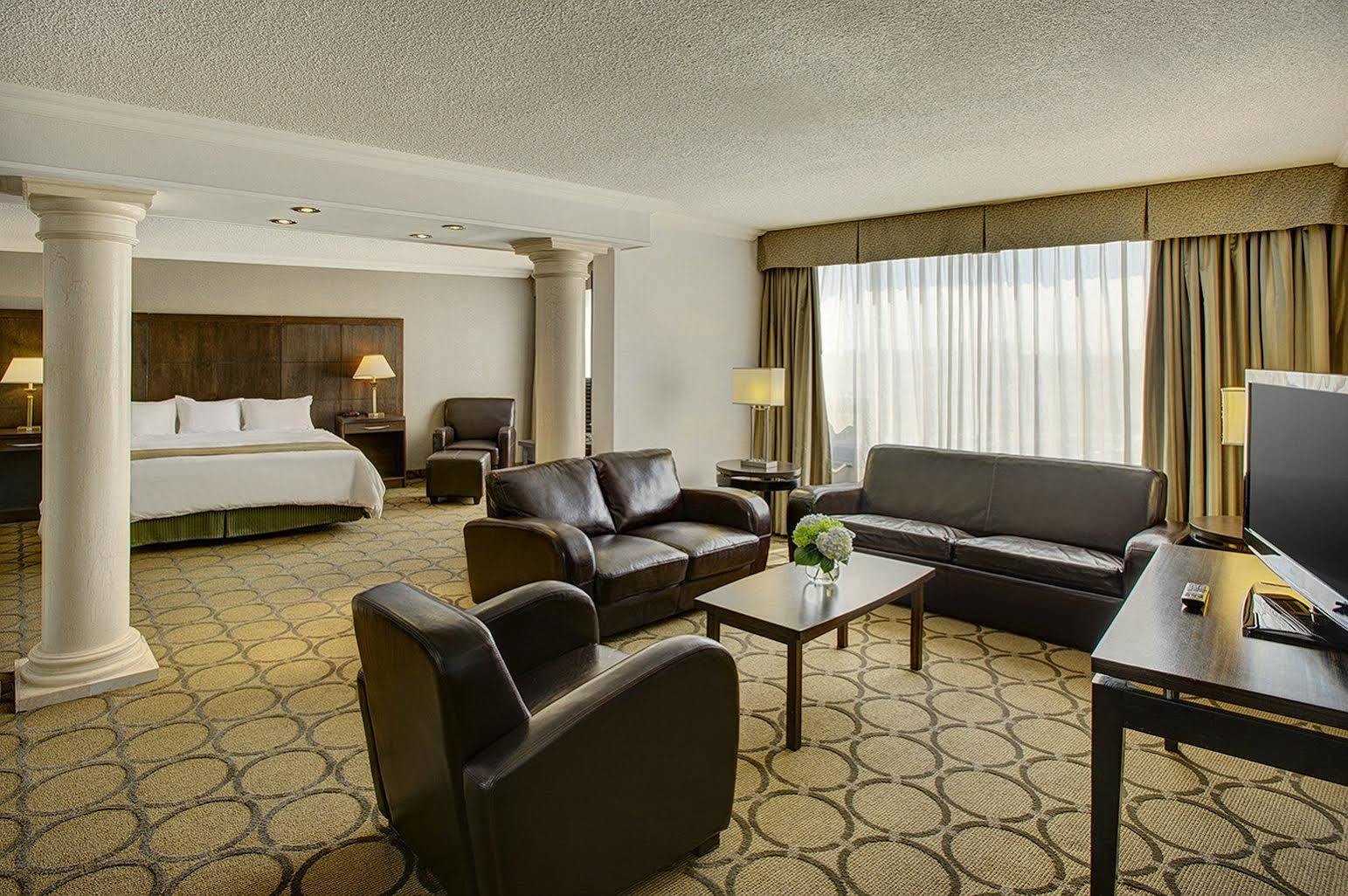 Radisson East Hotel Toronto
