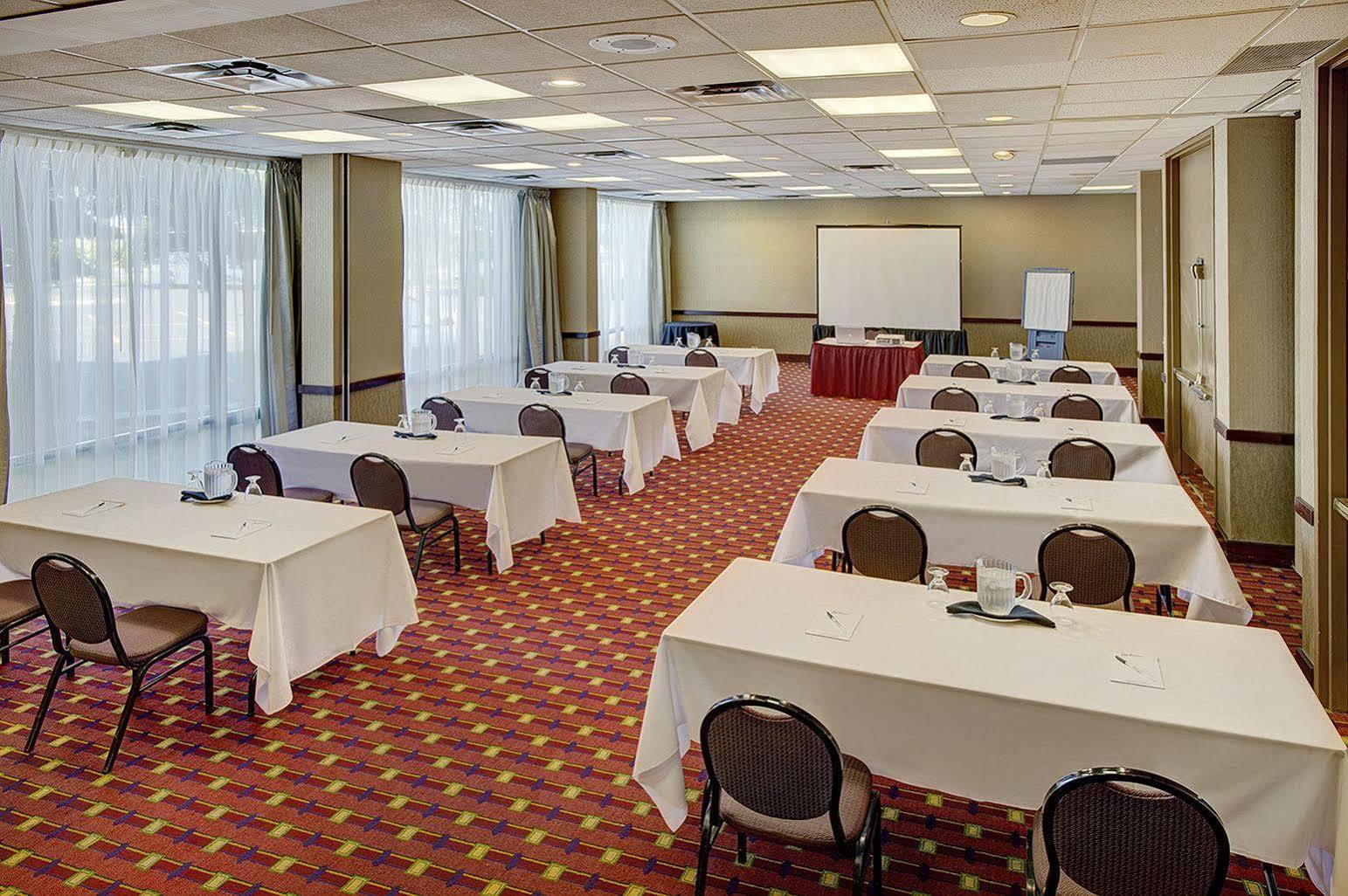 Radisson East 3*