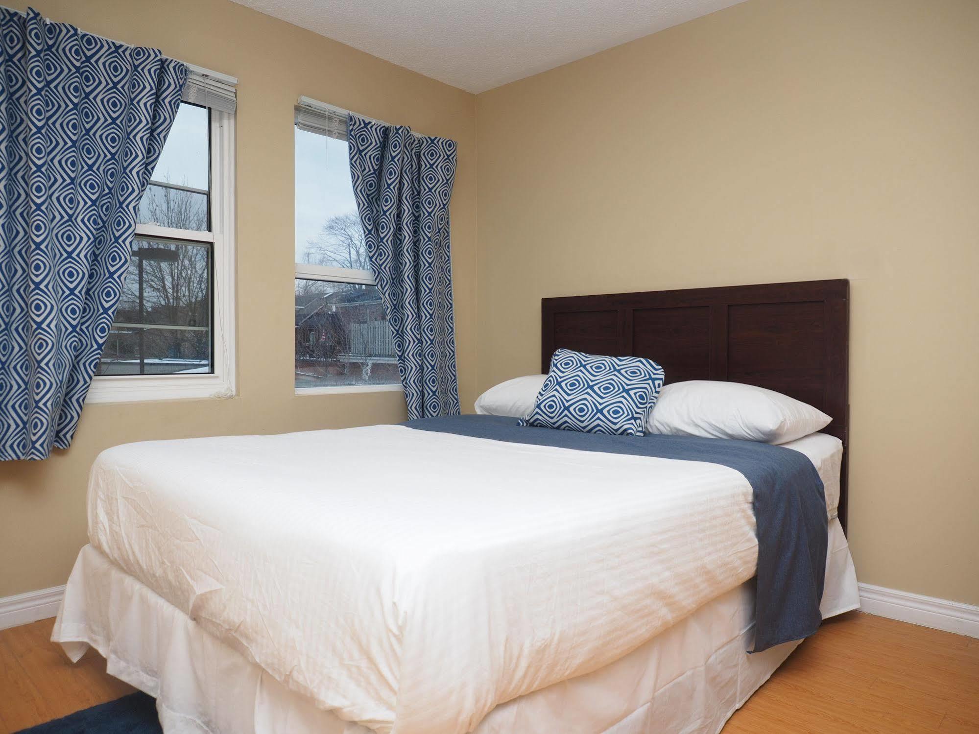 West Queen West 3*