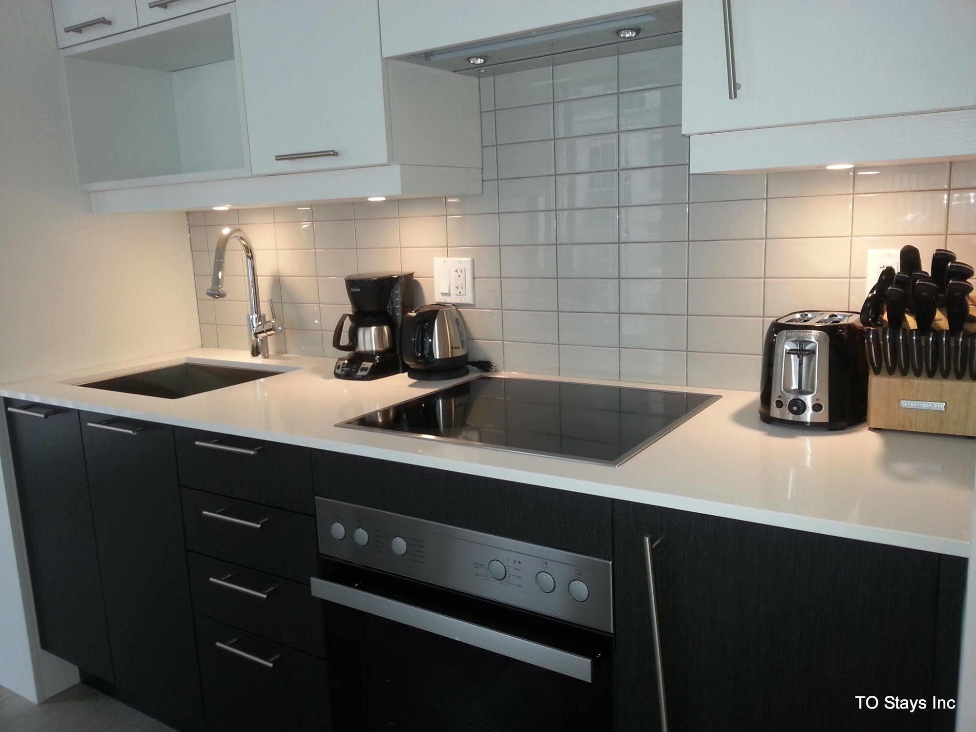 Apartment Suites On Simcoe Toronto