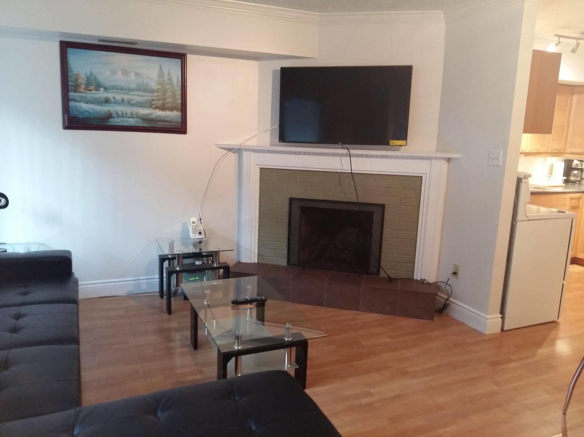 Apartment Furnished Living- Pembroke Toronto