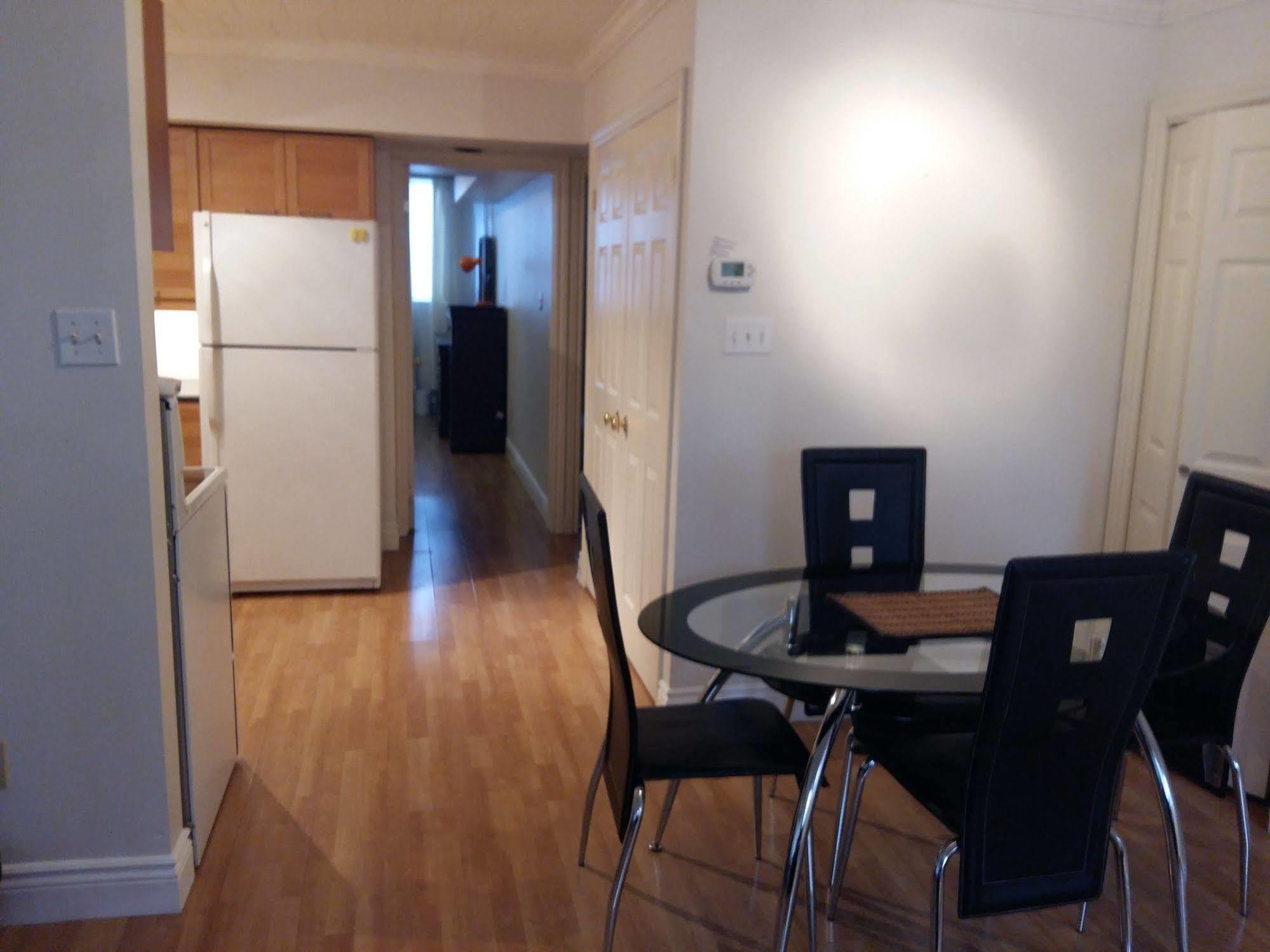 Apartment Furnished Living- Pembroke *