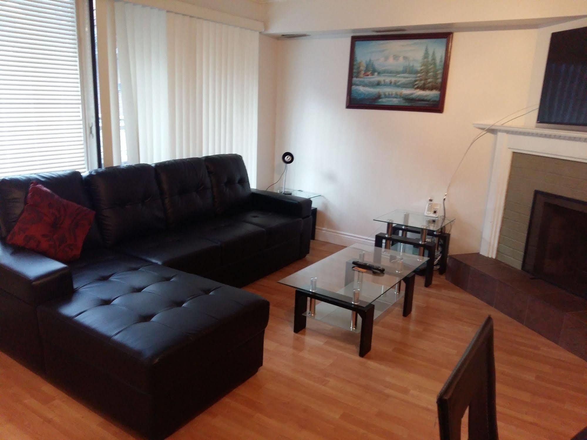 Furnished Living- Pembroke