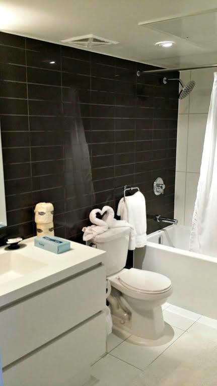 Pelicanstay In Entertainment District Apartment *