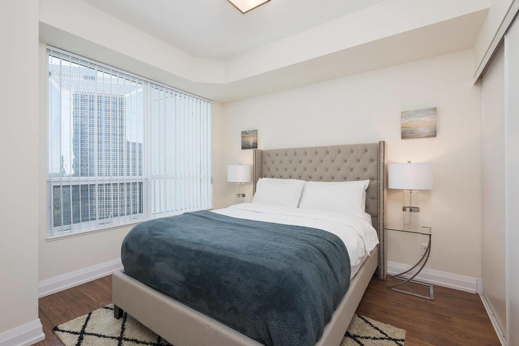 Hotel Diamond - Yonge Sheppard 4*