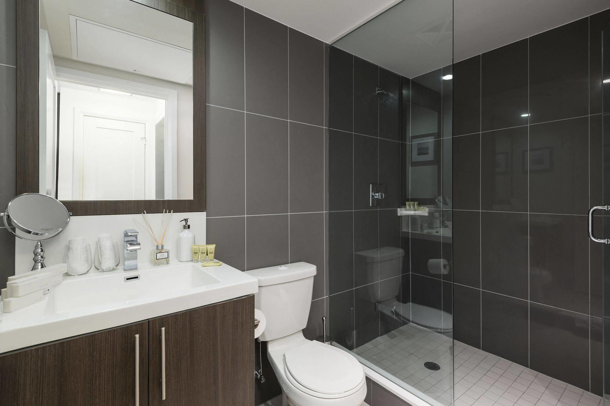 Diamond - Yonge Sheppard 4*