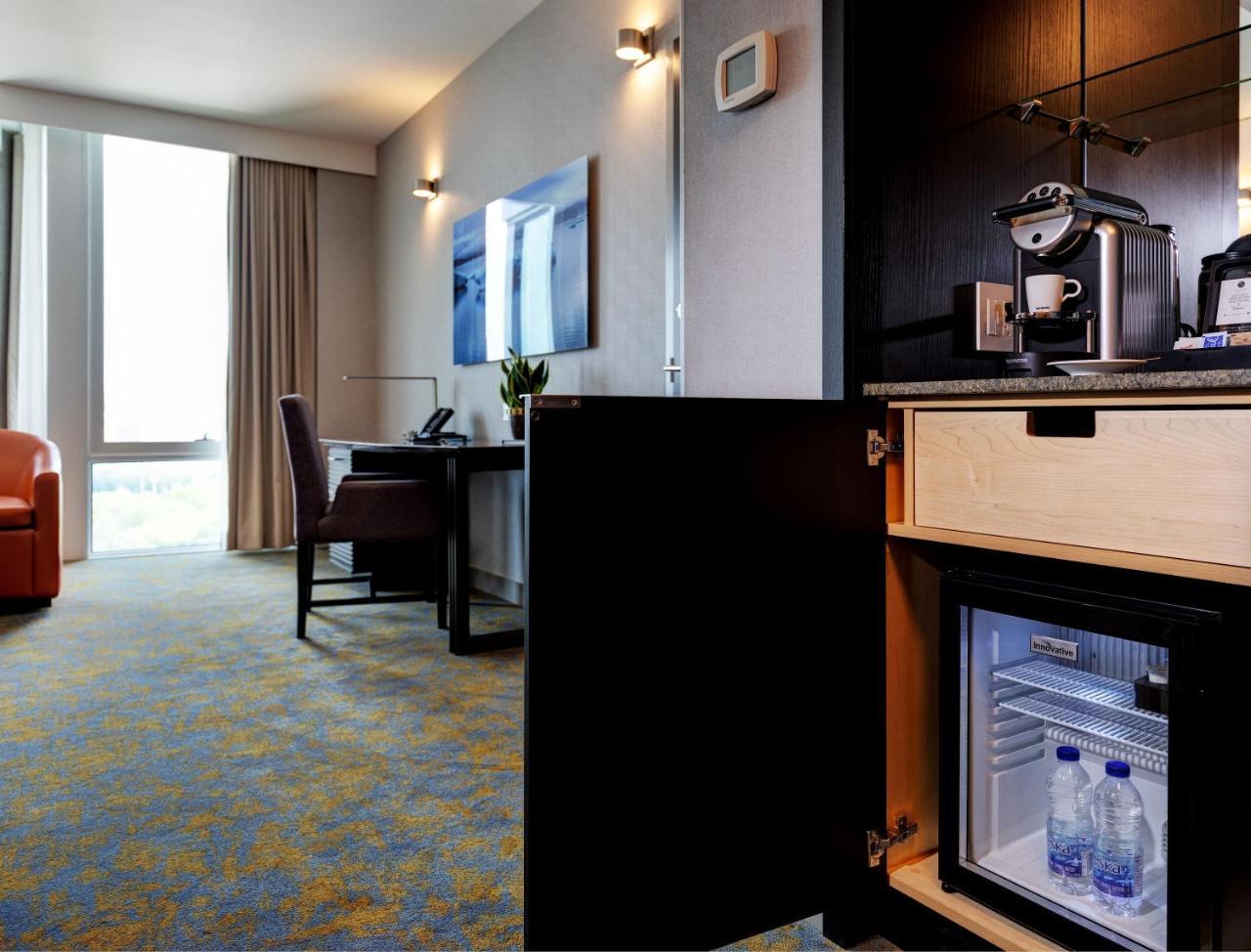 X Toronto, A Destination By Hyatt Hotel