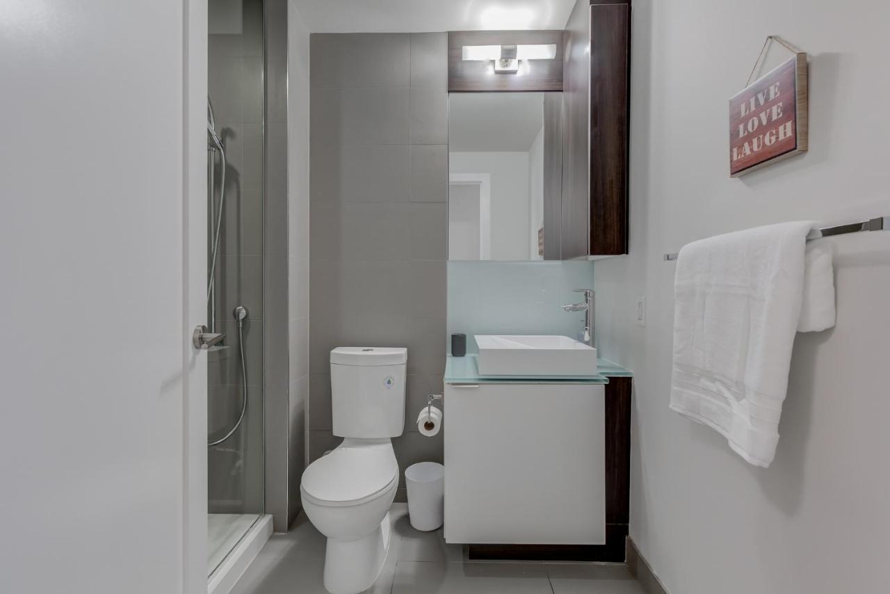 Noel Suites * Toronto