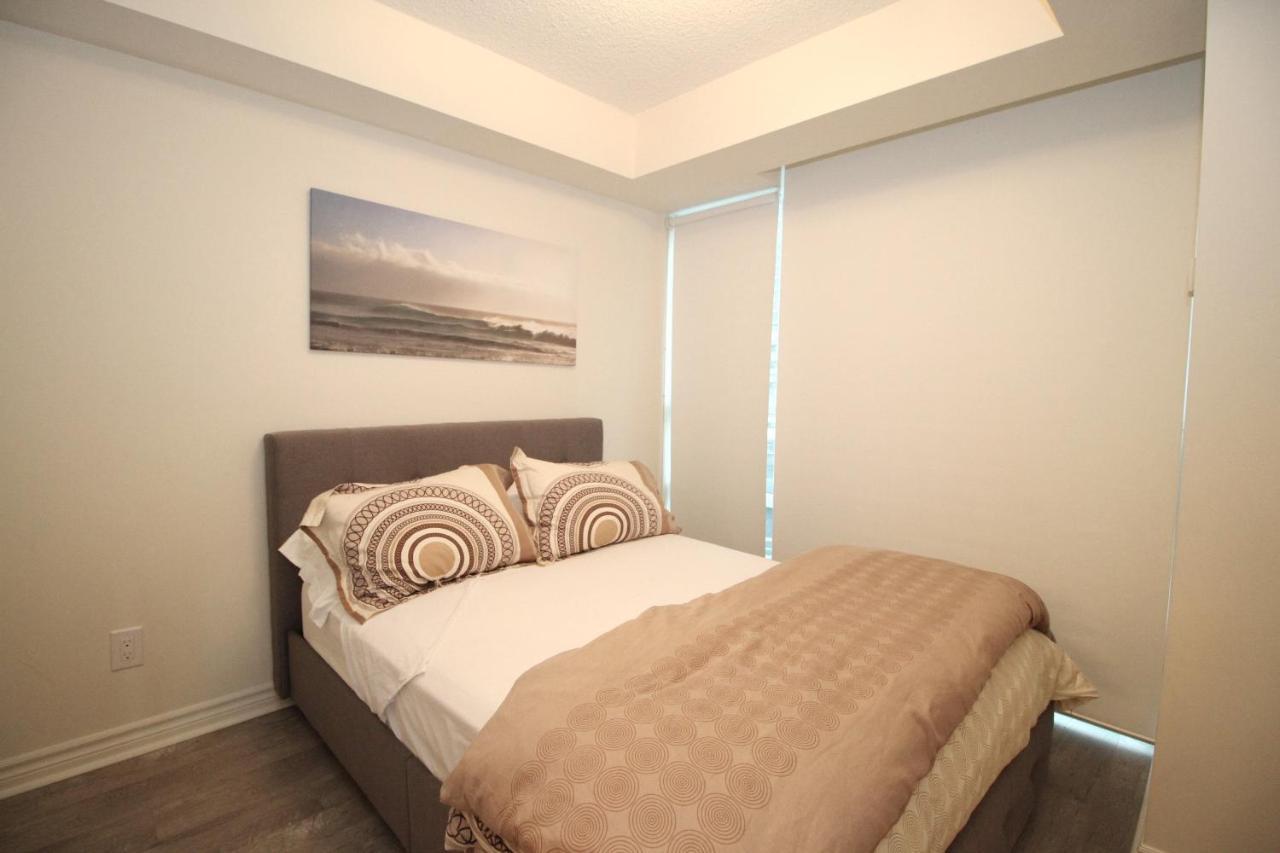 Luxury 3 Bedroom Dt Toronto, On, Canada