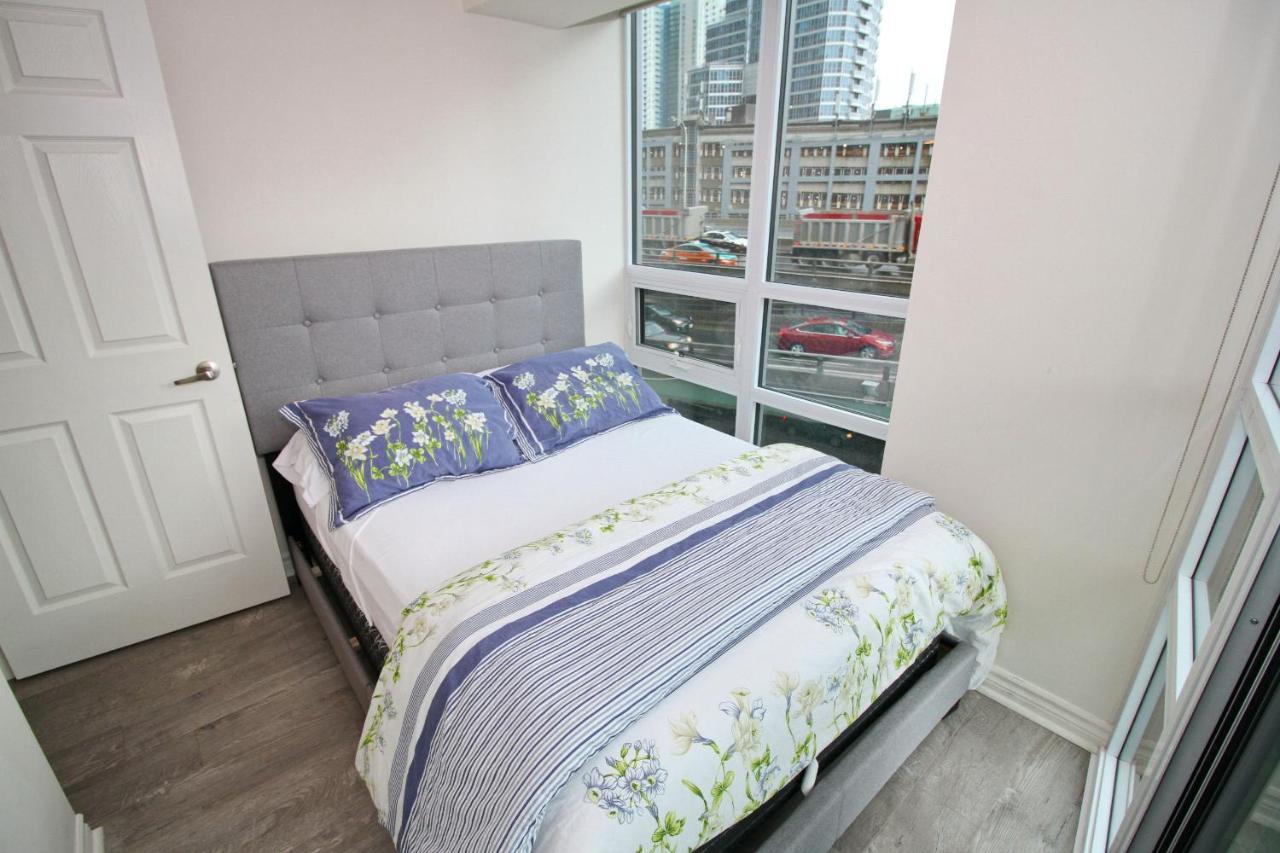 Luxury 3 Bedroom Dt Toronto, On, Canada Toronto