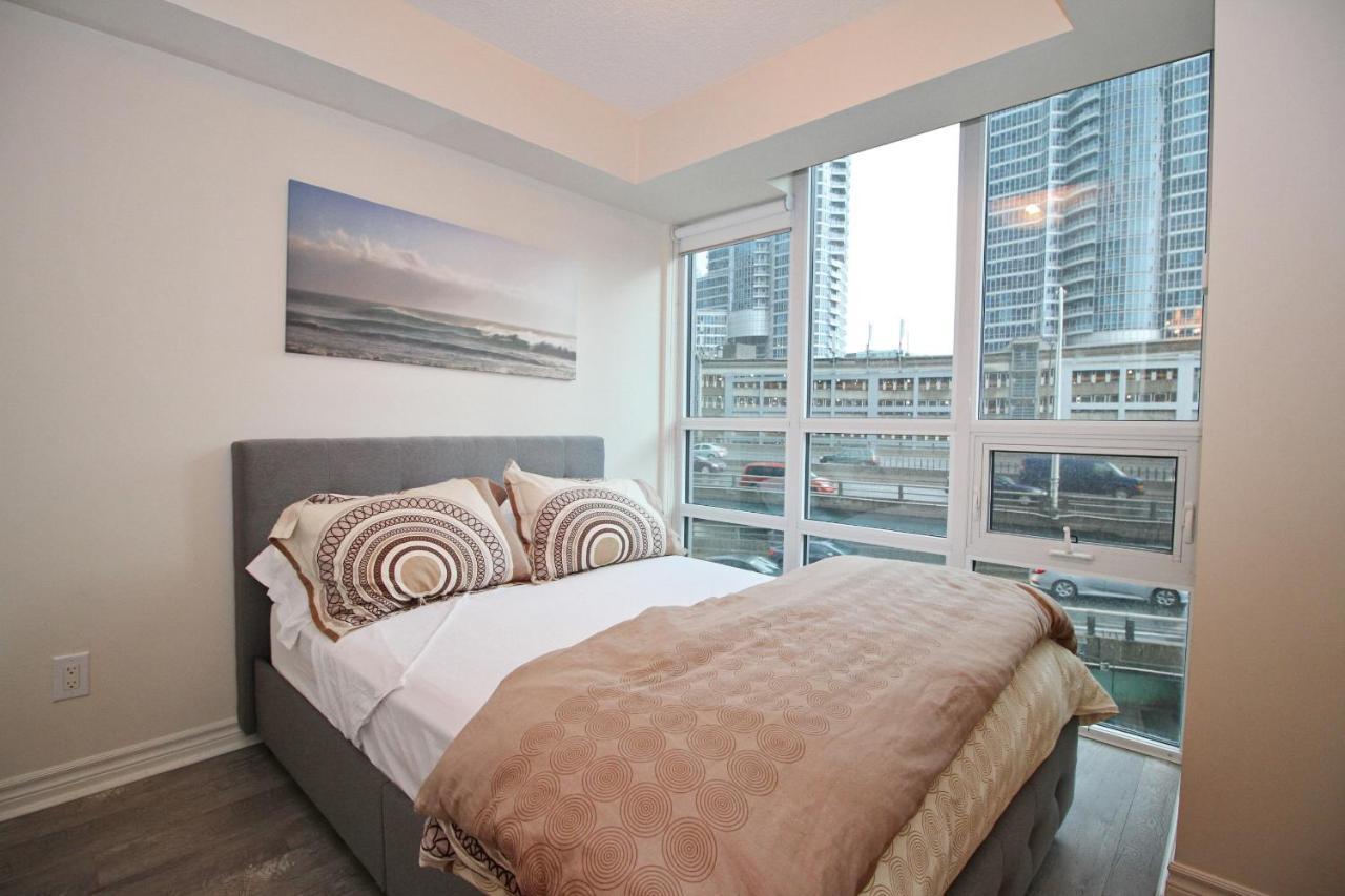 Luxury 3 Bedroom Dt Toronto, On, Canada Toronto