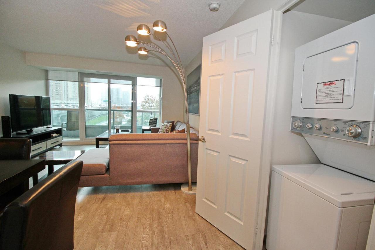 Luxury 3 Bedroom Dt Toronto, On, Canada