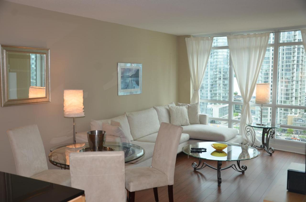 Skydome Furnished Residences Toronto