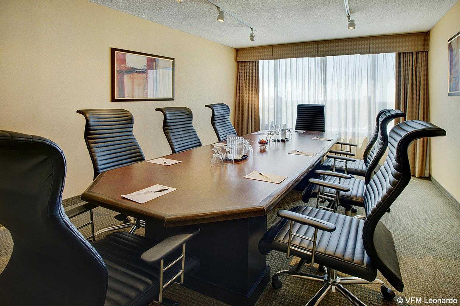 Radisson East