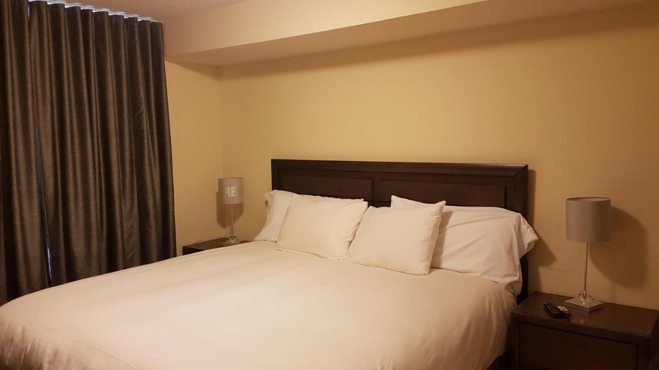 Apartment Luxury Accommodations - University Plaza *