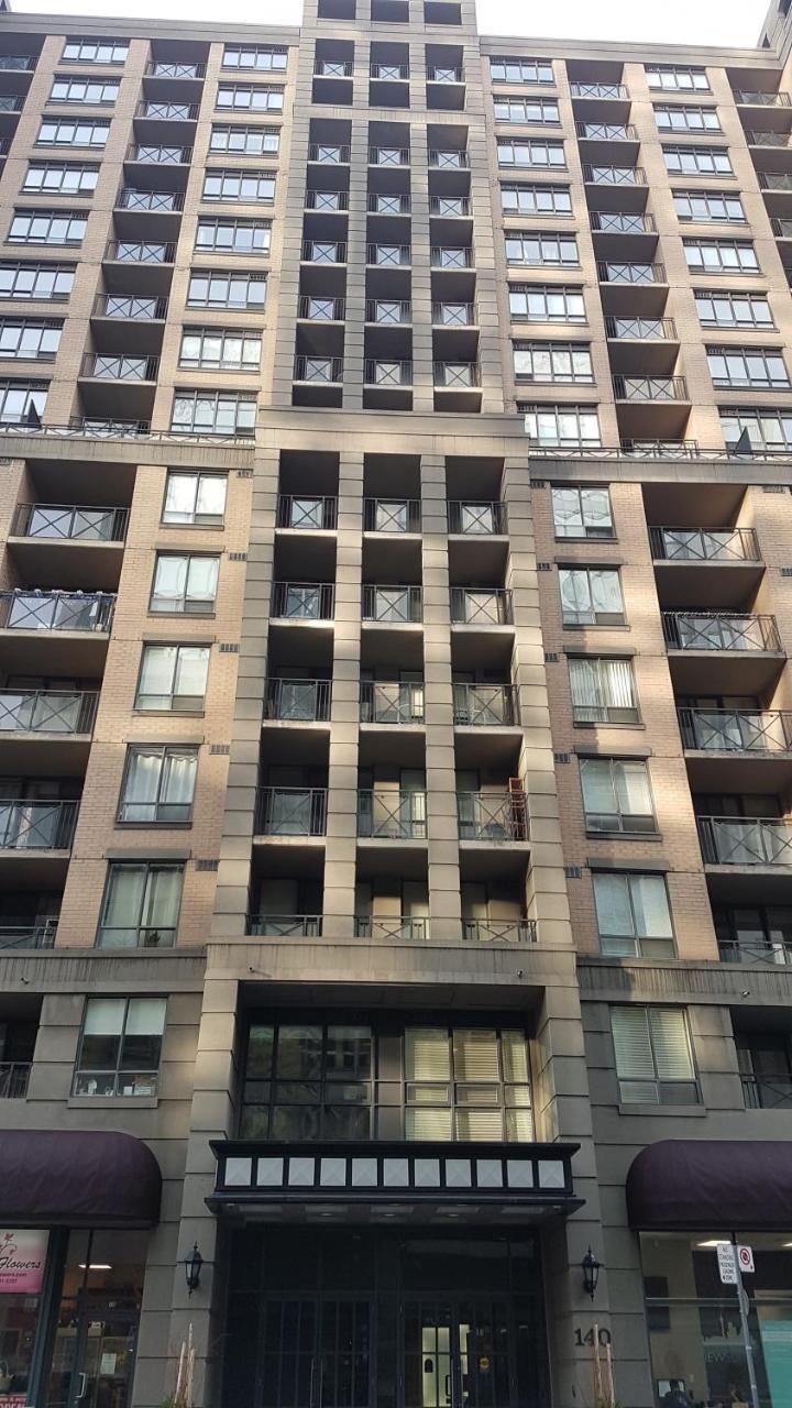 Luxury Accommodations - University Plaza Toronto