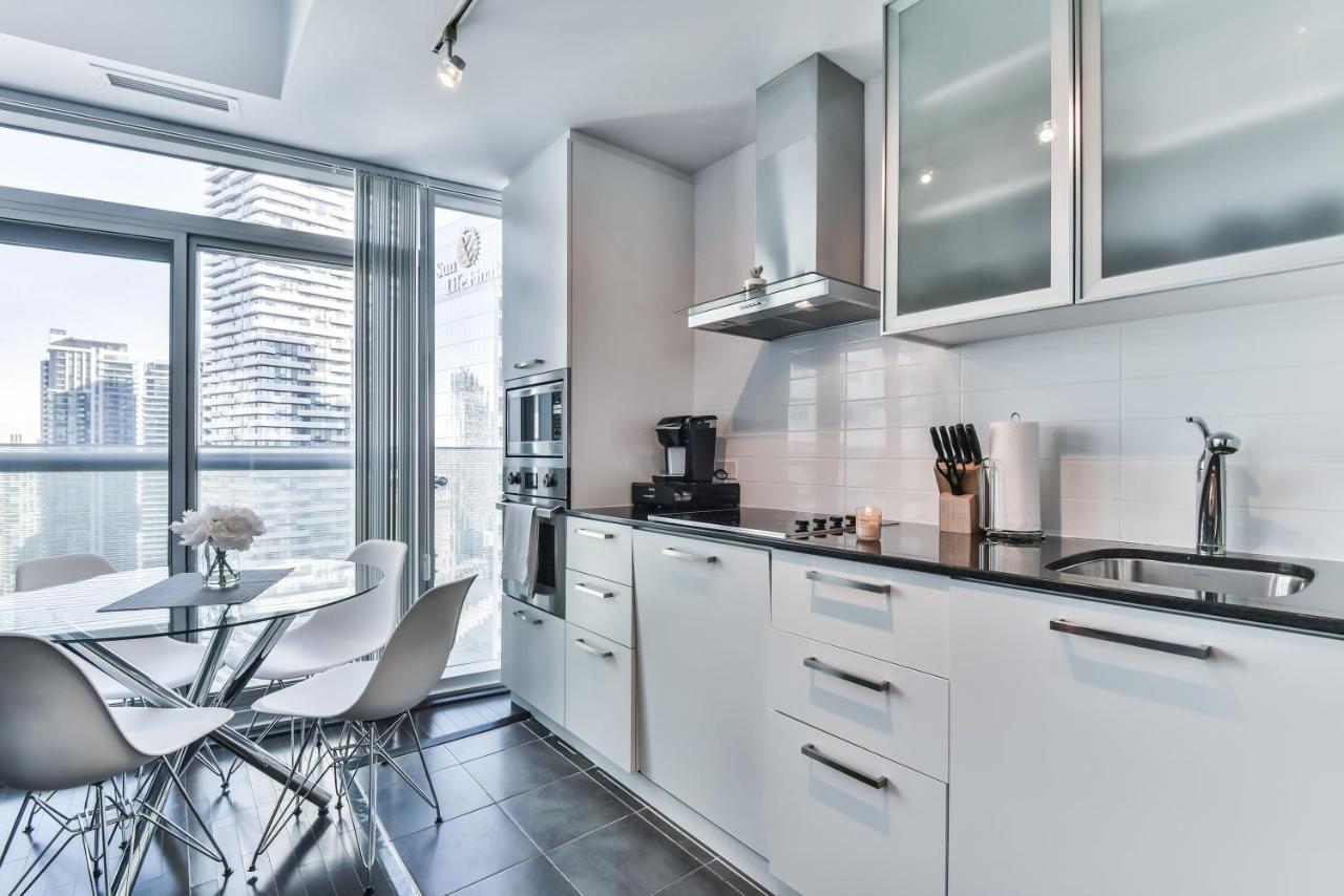 Condo Downtown, Cn Tower, Financial District Apartment Toronto