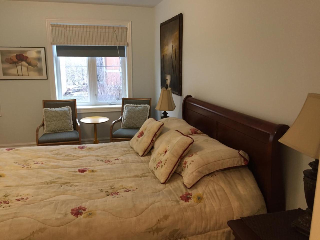 Bed & Breakfast Clinton And Bloor By Elevate