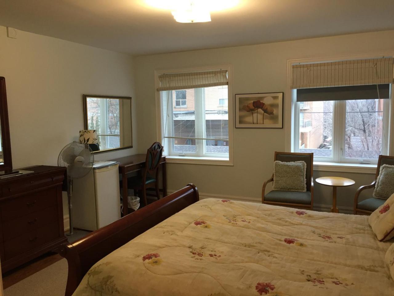 Clinton And Bloor By Elevate Bed & Breakfast Toronto