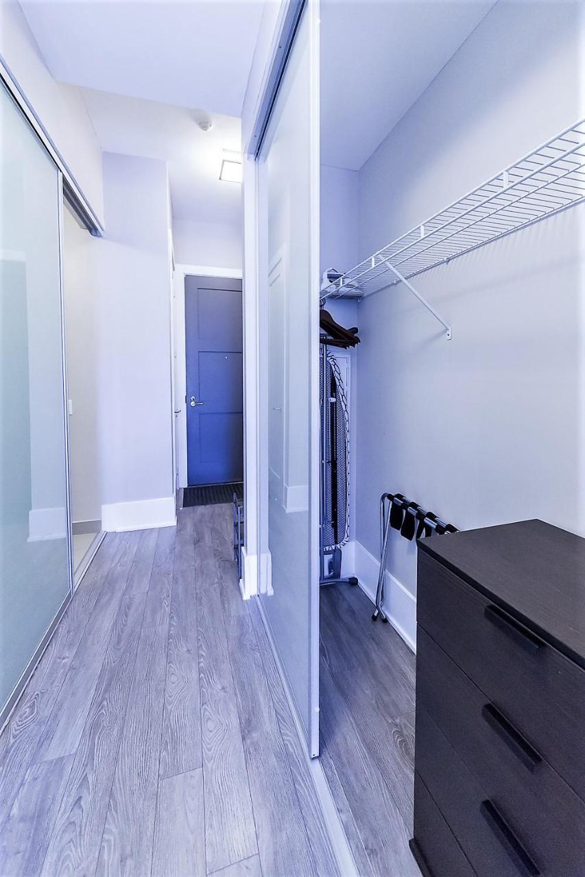 Upscale At Cn Tower, Metro Convention & Rogers Centre