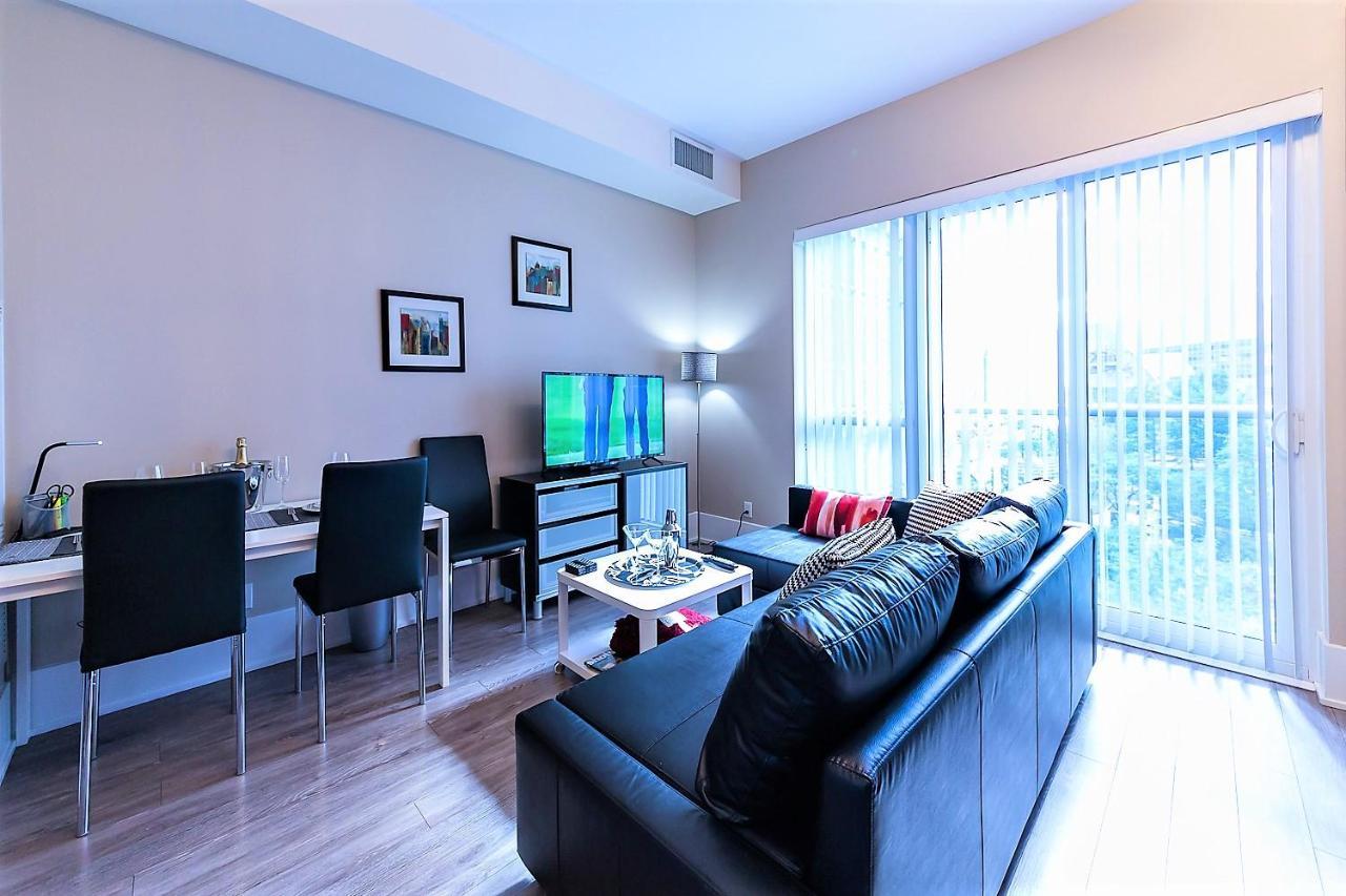 Upscale At Cn Tower, Metro Convention & Rogers Centre Apartment Toronto