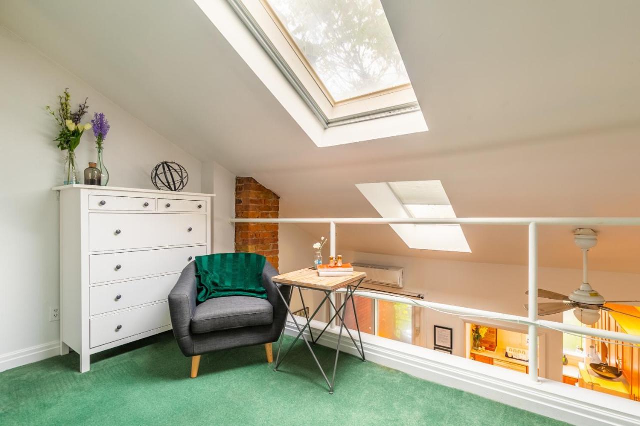 George Street Apartment *