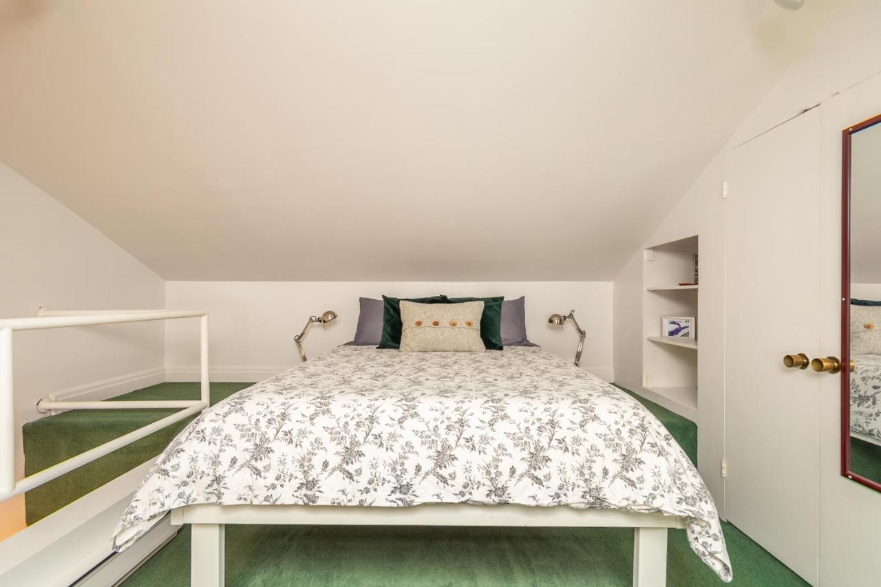 George Street Apartment
