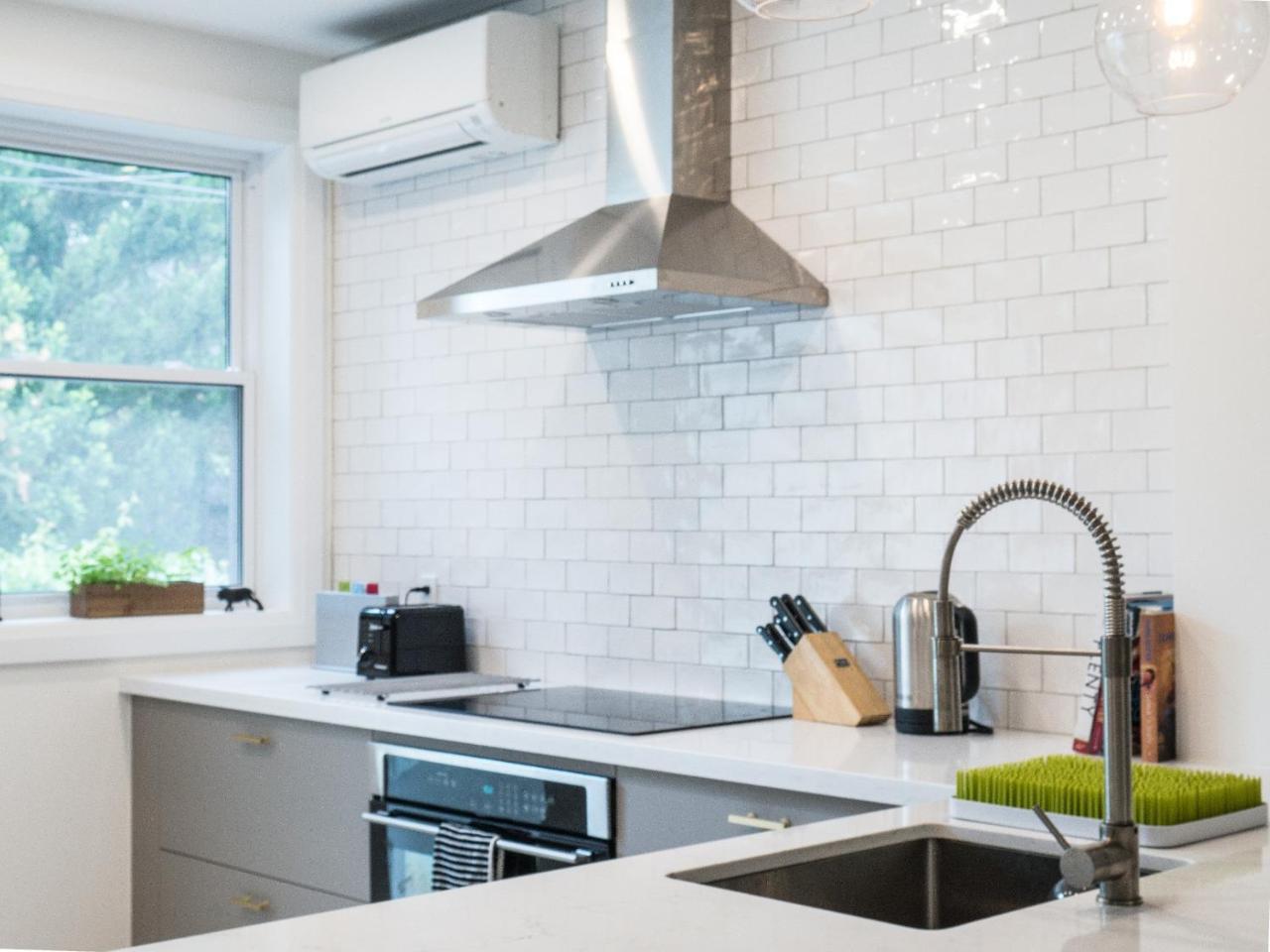 Apartment Modern Near Downtown Toronto