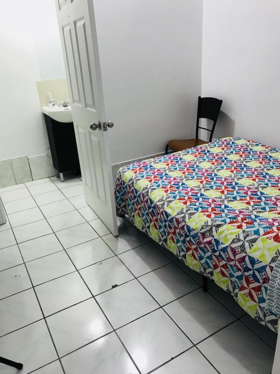 Apartment Monthly Apartment-elizabeth Toronto