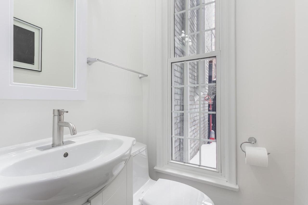 Guest house E Residential Luxury Toronto