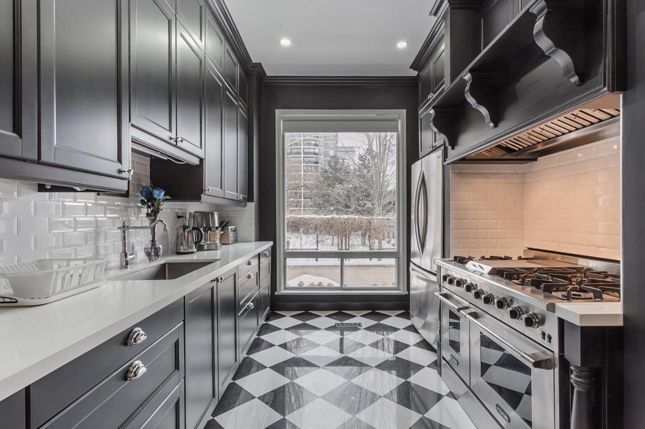 E Residential Luxury Guest house Toronto