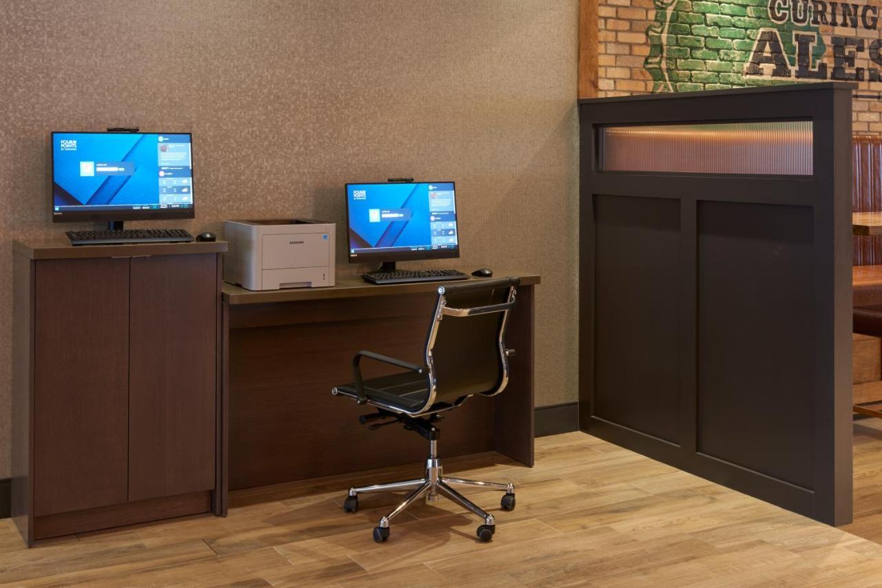 Four Points By Sheraton Airport East Hotel 3*
