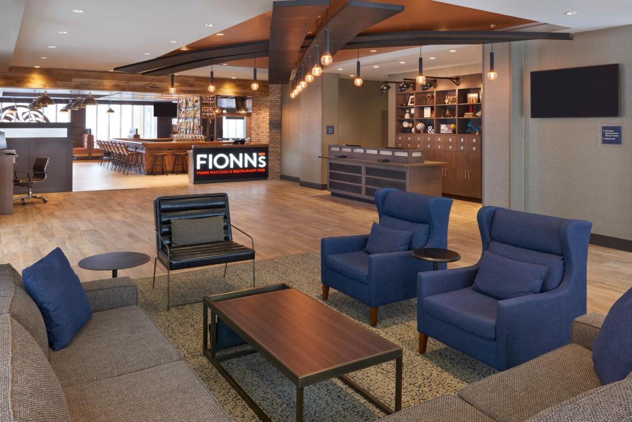 Four Points By Sheraton Airport East 3*