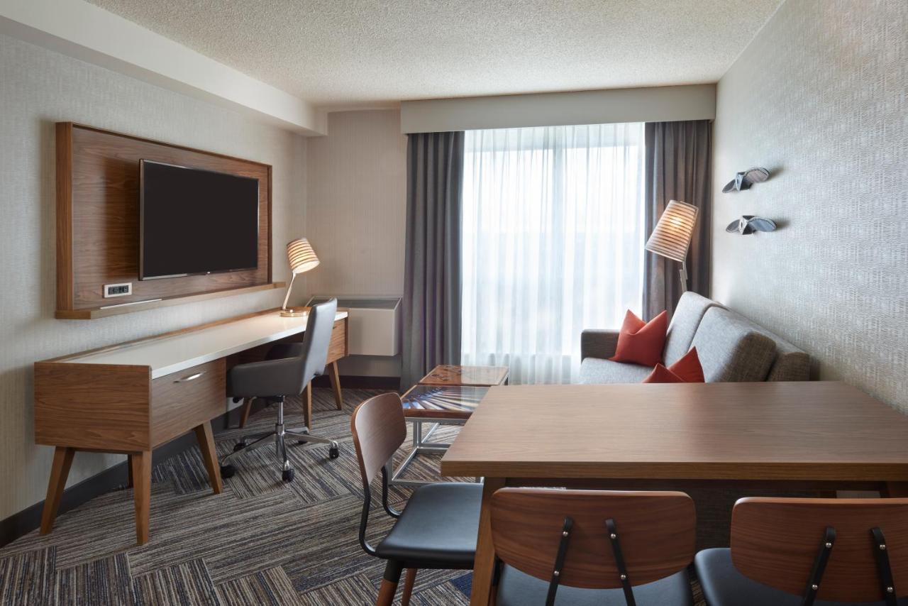 Four Points By Sheraton Airport East Hotel Toronto