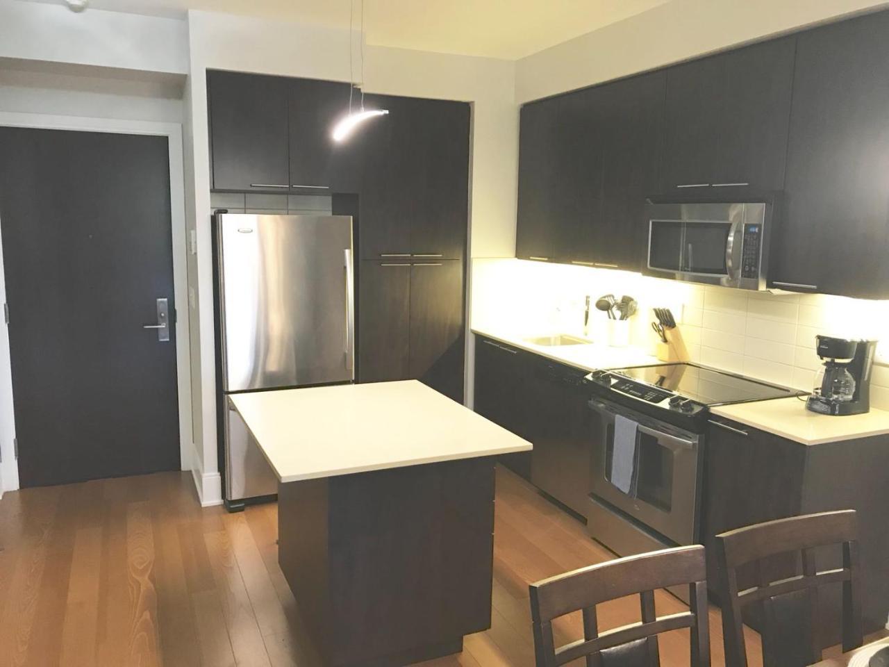 Furnished At Yonge & Eglinton By Canvas * Toronto