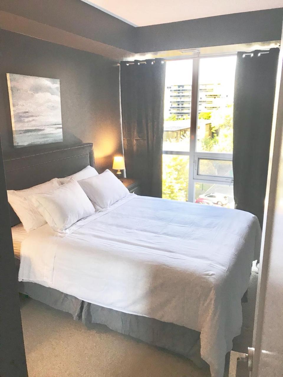 Apartment Furnished At Yonge & Eglinton By Canvas *