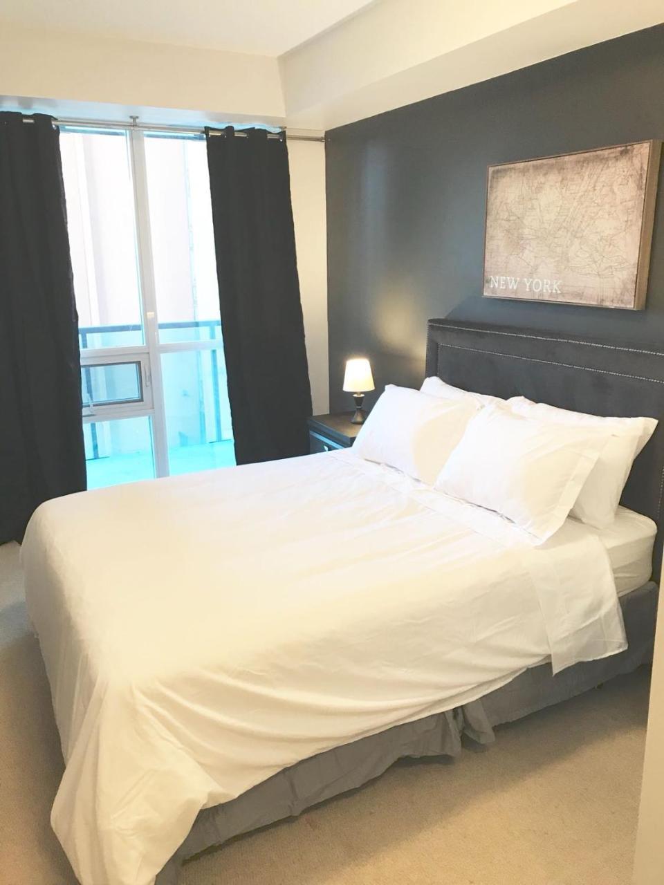 Furnished At Yonge & Eglinton By Canvas Apartment Toronto