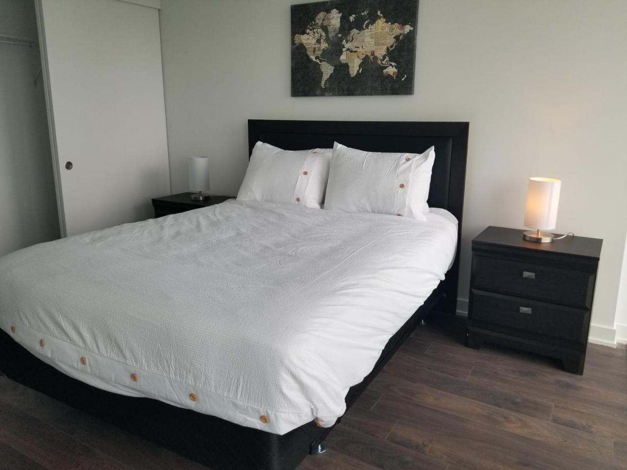Apartment Furnished At Yonge & Eglinton By Canvas