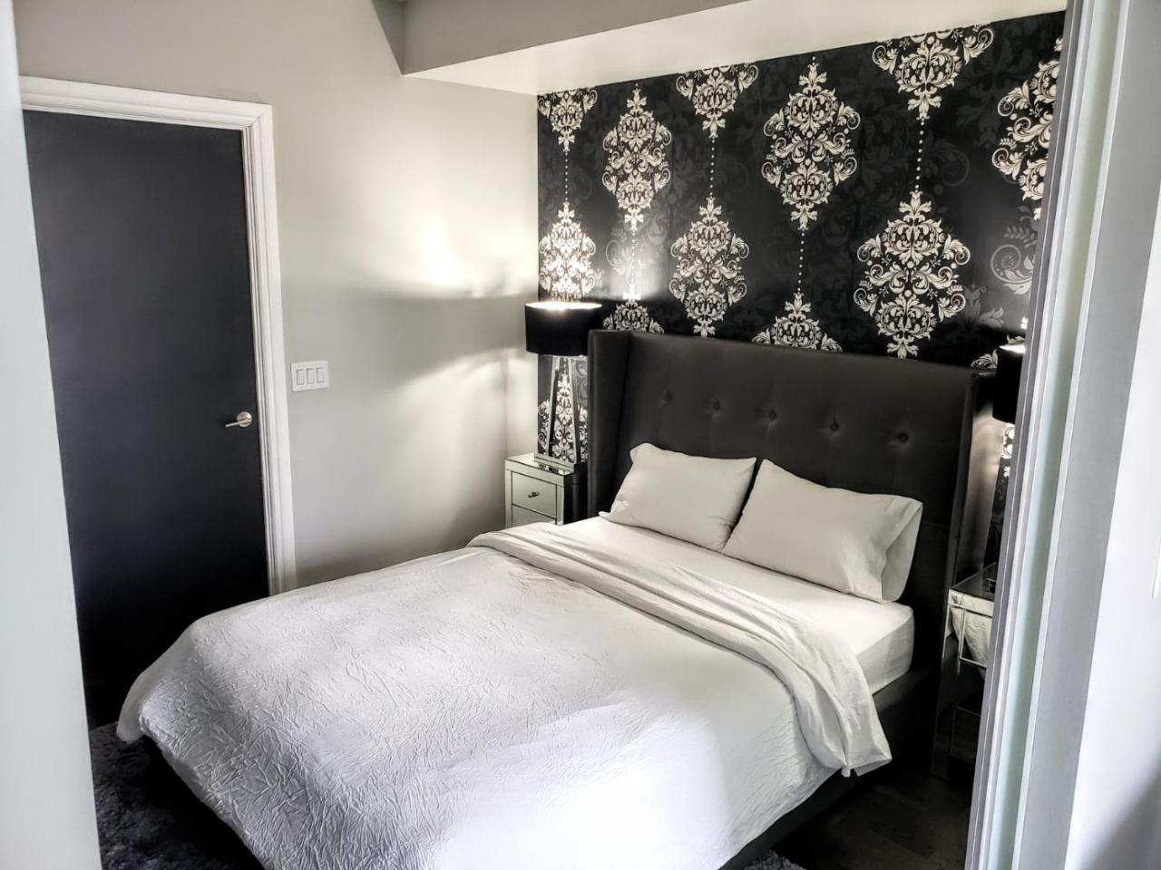 Apartment Executive On King Street Toronto