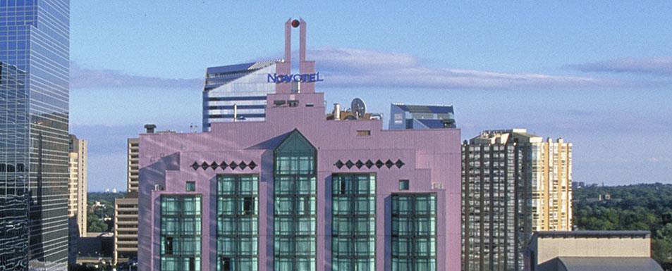Novotel North York Hotel 3*