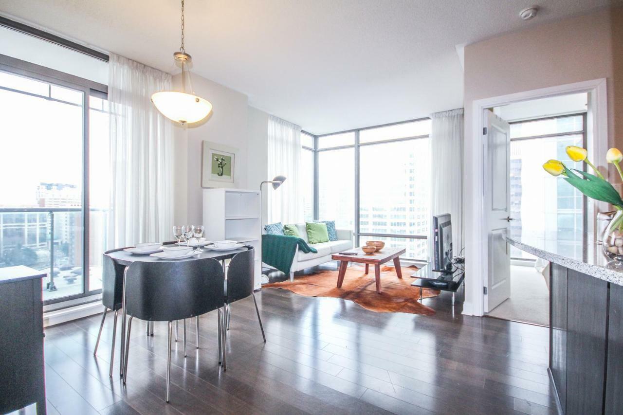 Sarkar Suites - Yorkville * Toronto