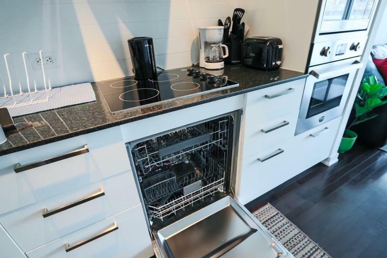 Micasa - Modern Executive * Toronto