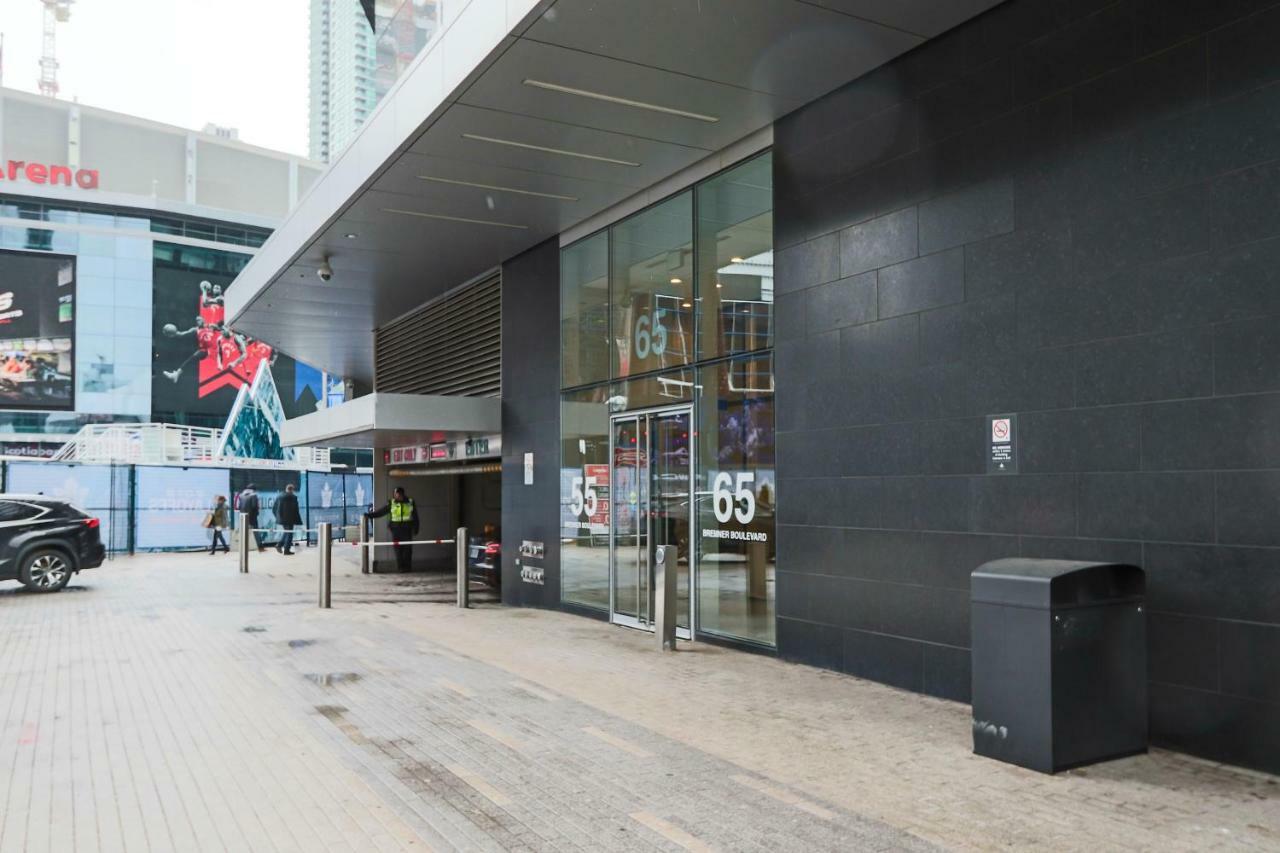 Micasa - Stylish In Maple Leaf Square Apartment