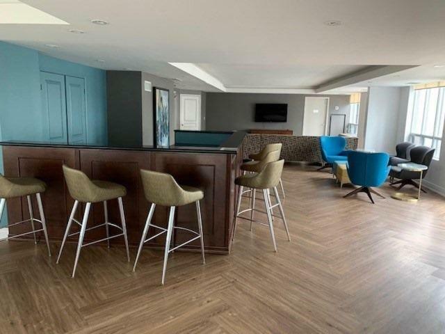 Luxury Accommodations - University Plaza Toronto