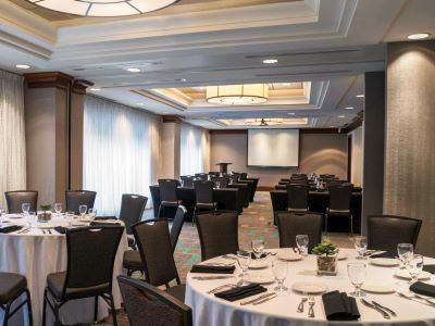 Hotel By Marriott Downtown / Entertainment District 4*