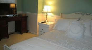 Hotel Elegant Cabbagetown Toronto