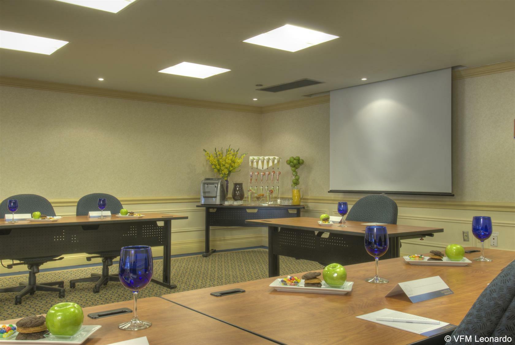 The Novotel Centre