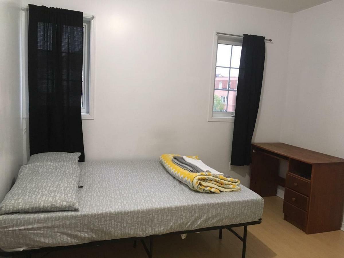 Monthly In York University Guest house *