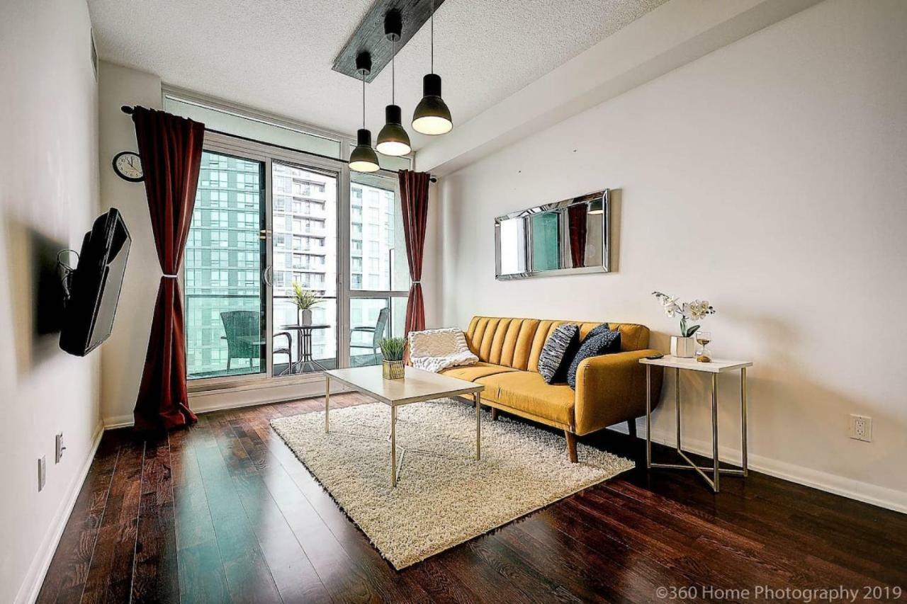 30 Off View Heart Of Downtown Apartment Toronto